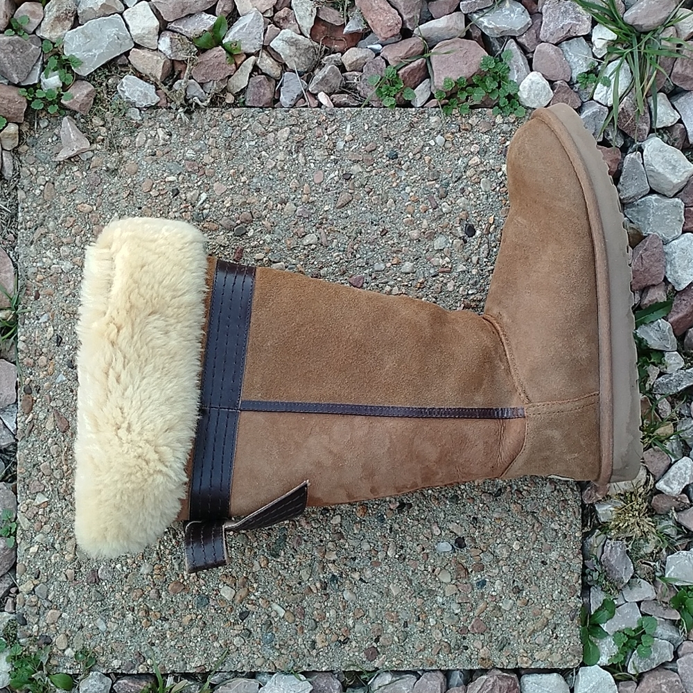 UGG Tall Chestnut Suede Boot with Shearling Cuff - Picture 4 of 12